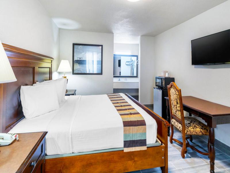 Magnuson Grand Hotel and Conference Center Tyler image