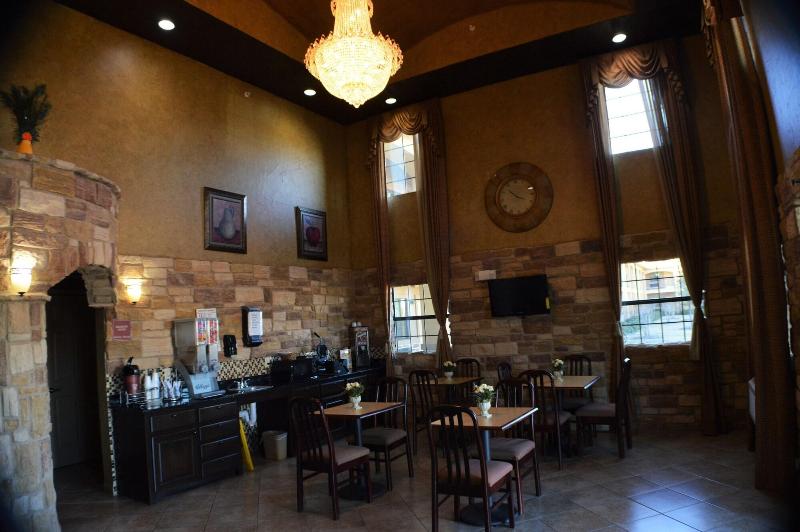 Scottish Inns Fort Worth image