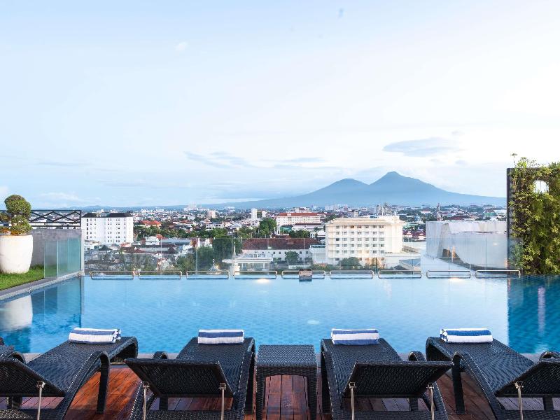 Novotel Suites Yogyakarta Malioboro image