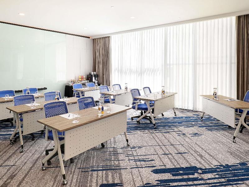 Novotel Suites Yogyakarta Malioboro image