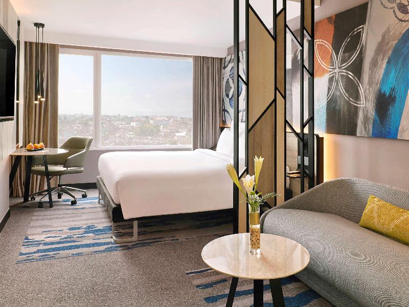 Novotel Suites Yogyakarta Malioboro image