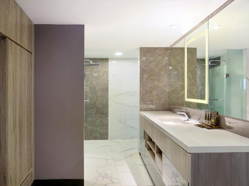 Novotel Suites Yogyakarta Malioboro image