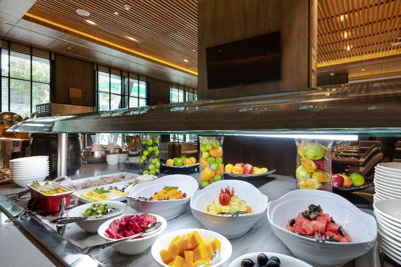 Holiday Inn Lima Miraflores image