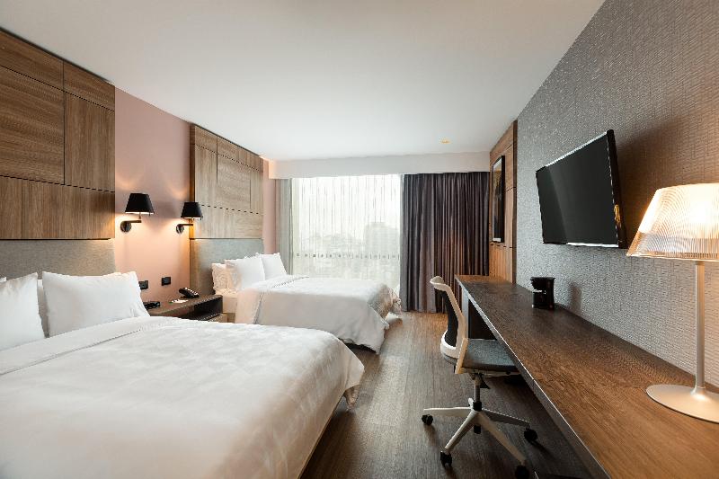 Holiday Inn Lima Miraflores image