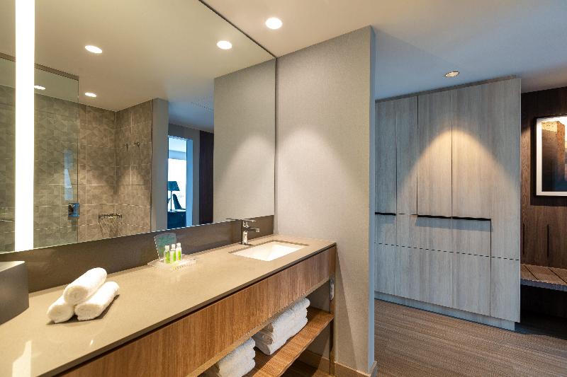 Holiday Inn Lima Miraflores image