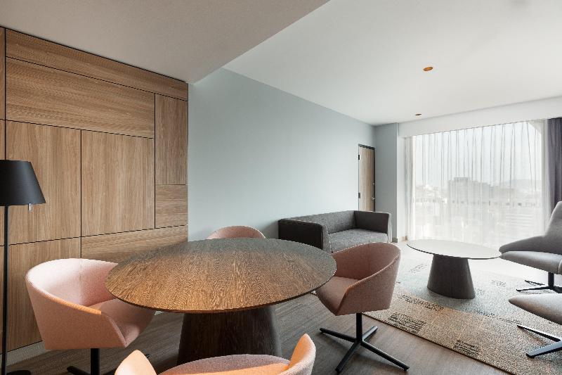 Holiday Inn Lima Miraflores image