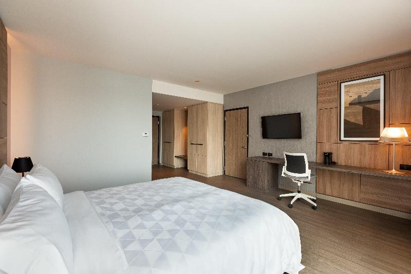 Holiday Inn Lima Miraflores image