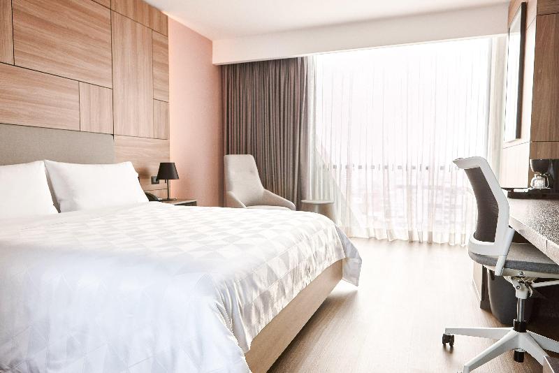 Holiday Inn Lima Miraflores image