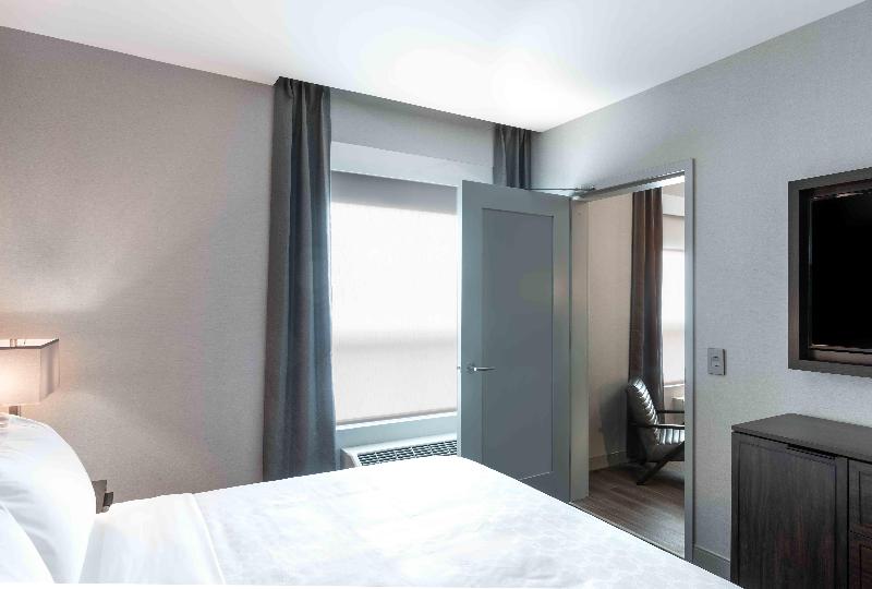 Holiday Inn Express Boston South - Quincy image