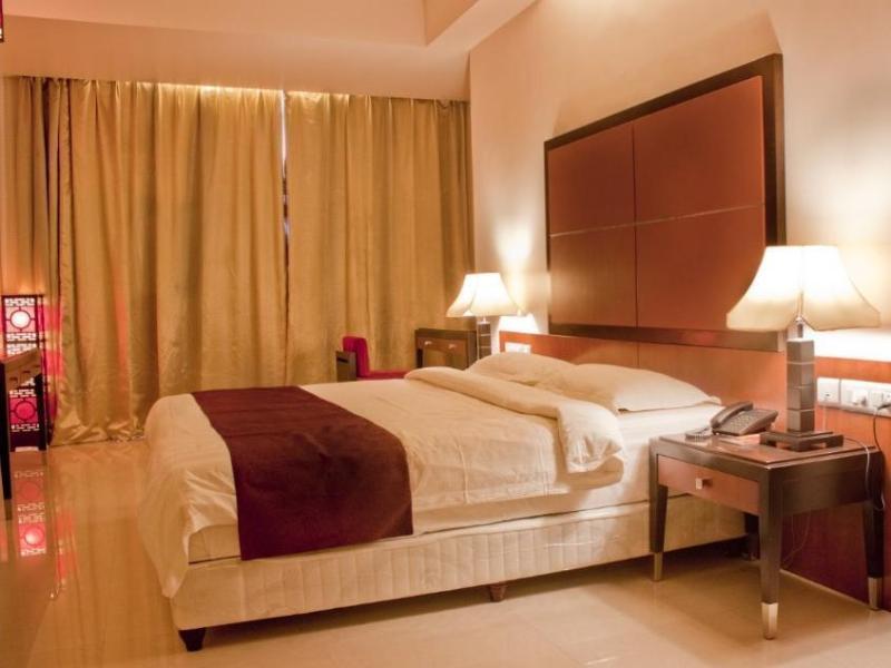 Hotel Sara Regency