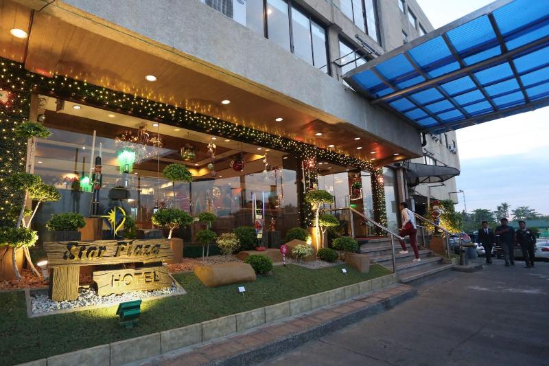 Star Plaza Hotel image