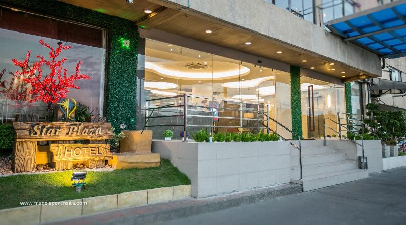 Star Plaza Hotel image