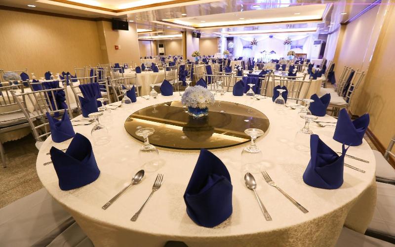 Star Plaza Hotel image