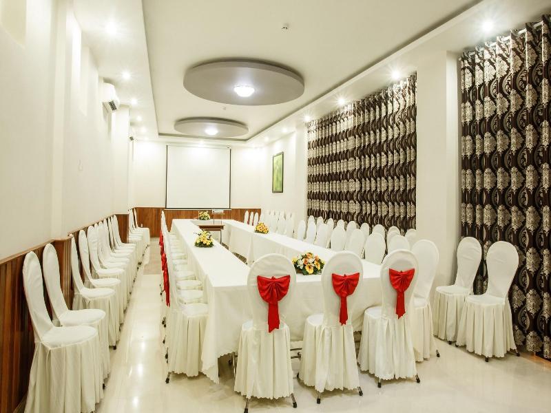 Long Bao Chau Hotel image
