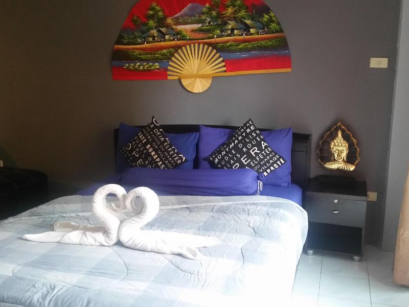 Nemos Guesthouse and Massage