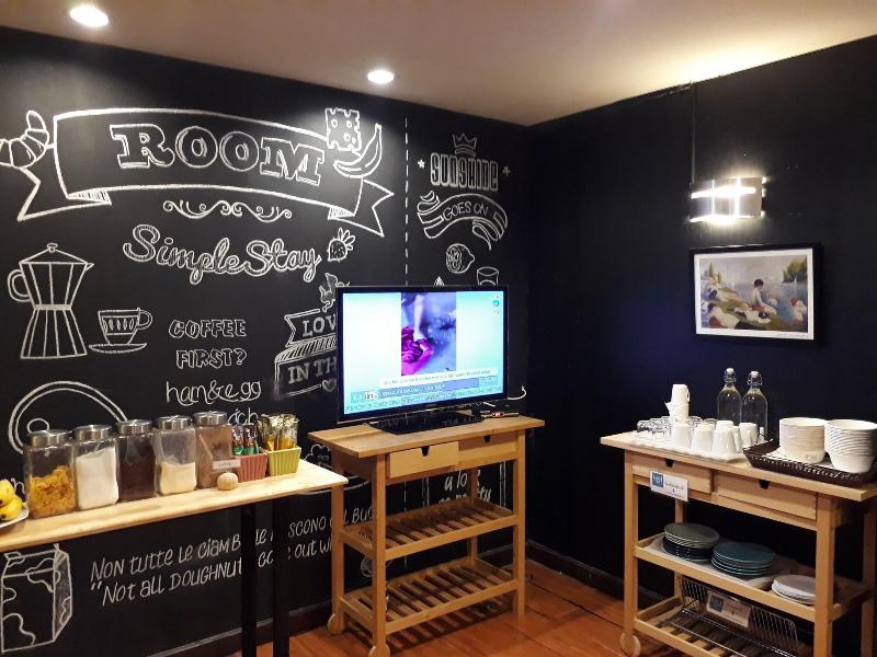 Room Doze Apartments image