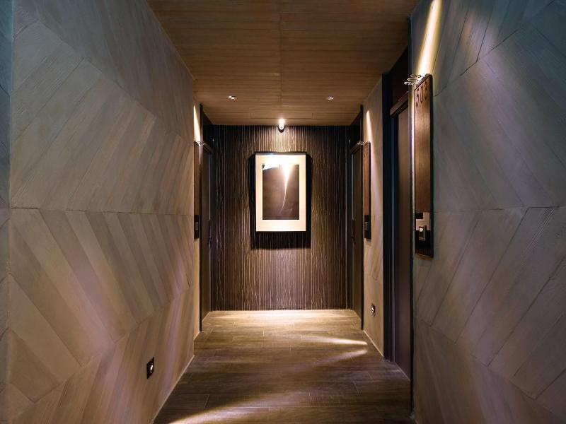 3 Door Hotel image