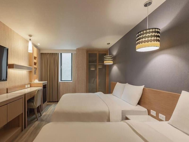 Kindness Hotel Tainan Chihkan Tower image