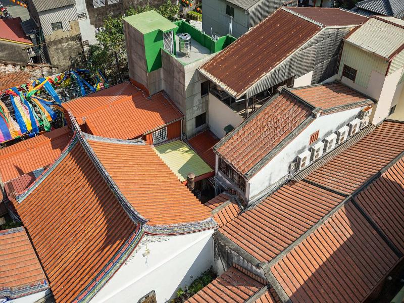 Kindness Hotel Tainan Chihkan Tower image