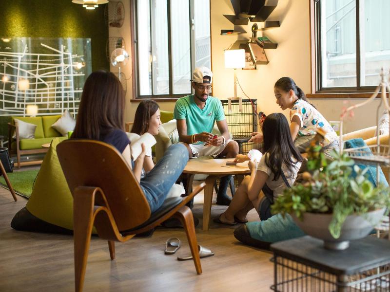 LIGHT HOSTEL TAINAN image