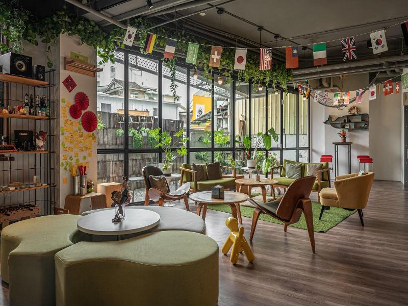 LIGHT HOSTEL TAINAN image