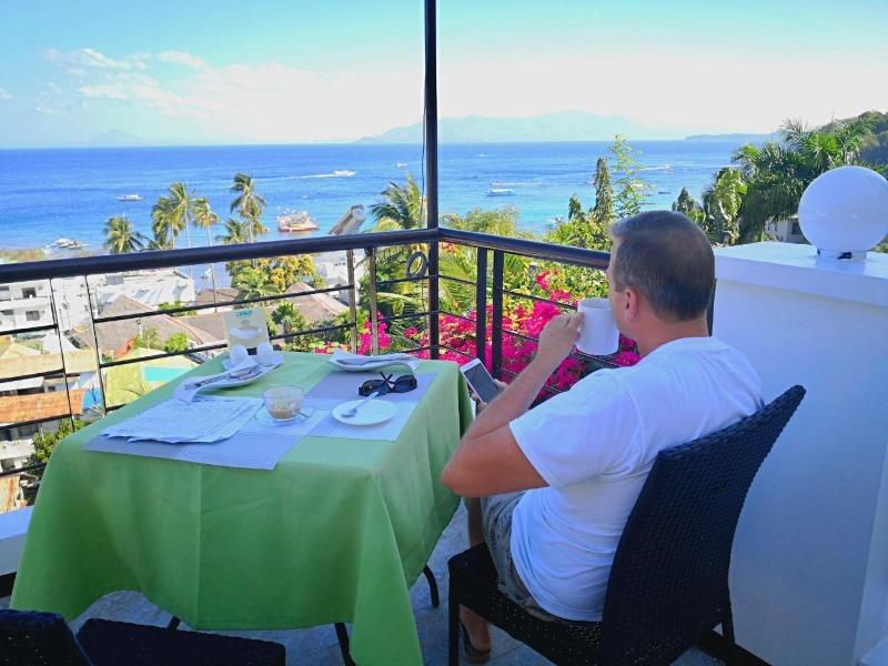 Manarra Sea View Resort image