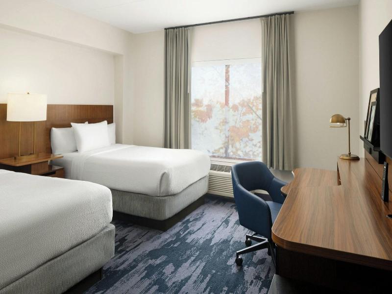 Fairfield Inn Suites Newark Liberty International image