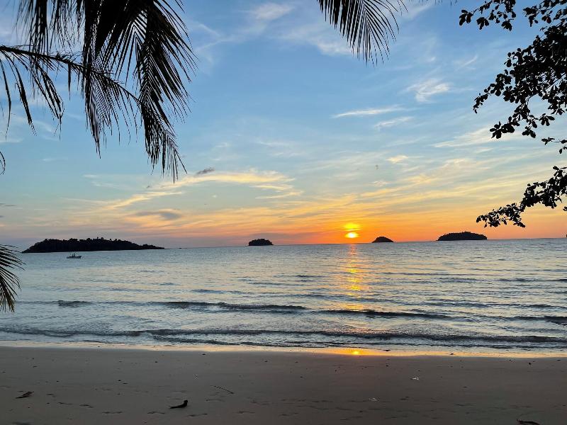 Kai Bae Beach Resort Koh Chang image