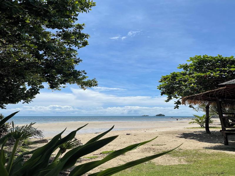 Kai Bae Beach Resort Koh Chang image