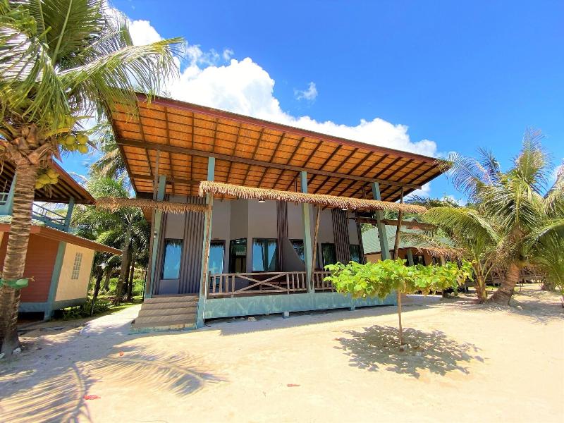 Kai Bae Beach Resort Koh Chang image