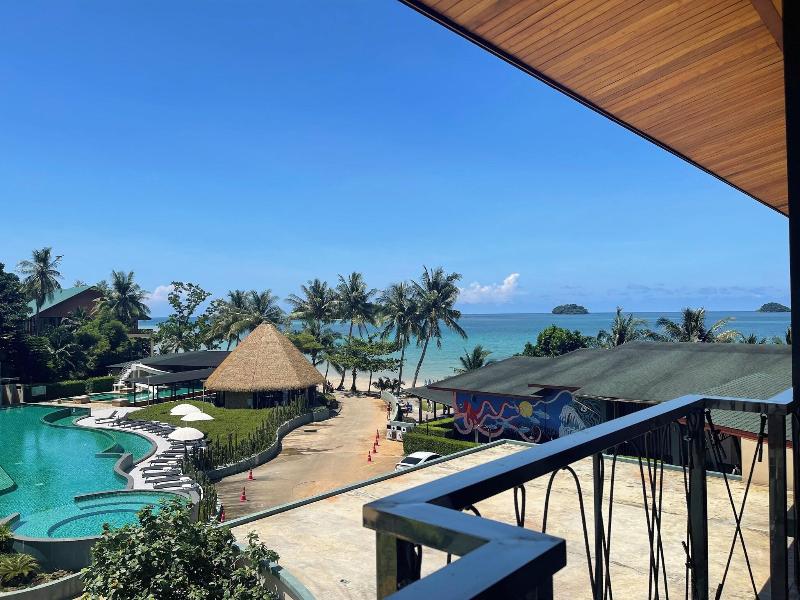 Kai Bae Beach Resort Koh Chang image
