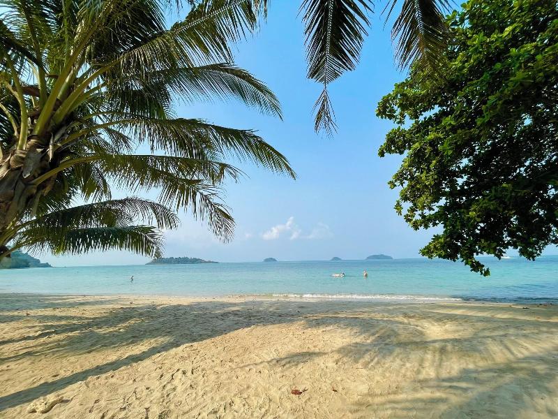 Kai Bae Beach Resort Koh Chang image