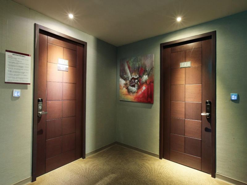 L'arc Hotel image