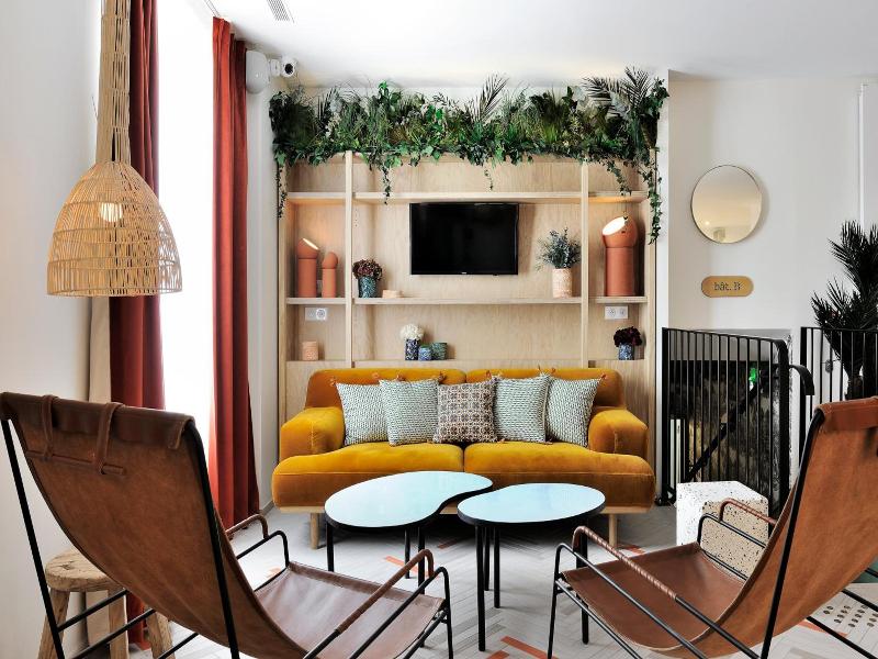 Caulaincourt Square Boutique Hostel image