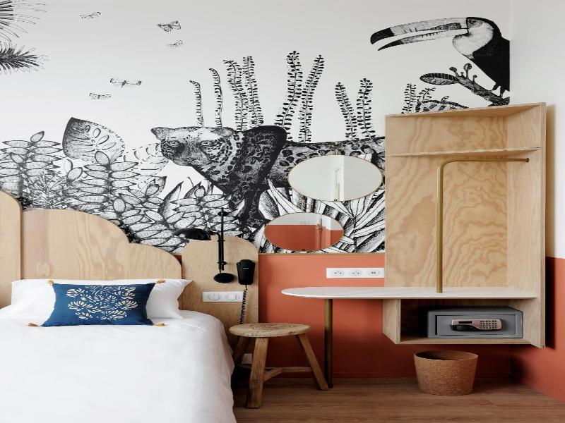 Caulaincourt Square Boutique Hostel image