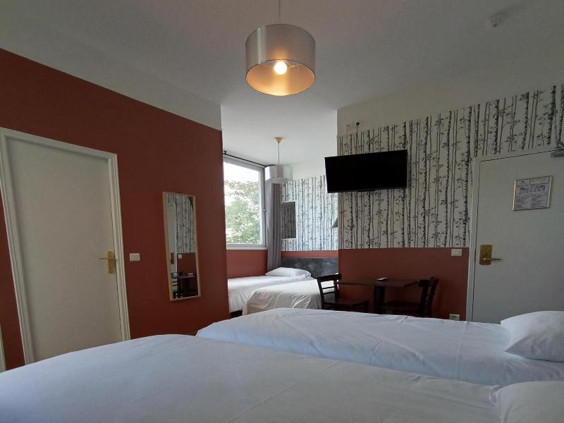 Caulaincourt Square Boutique Hostel image