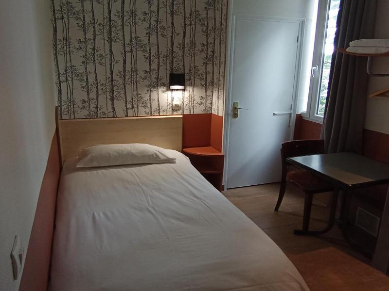 Caulaincourt Square Boutique Hostel image