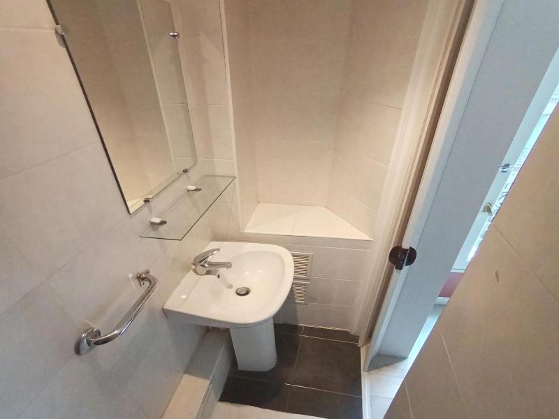 Caulaincourt Square Boutique Hostel image
