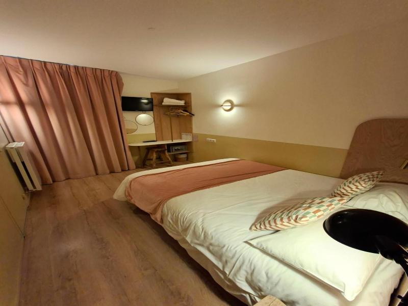 Caulaincourt Square Boutique Hostel image
