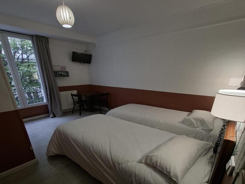 Caulaincourt Square Boutique Hostel image