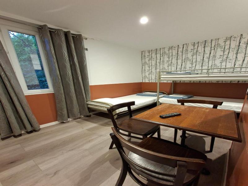 Caulaincourt Square Boutique Hostel image