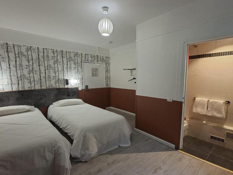 Caulaincourt Square Boutique Hostel image