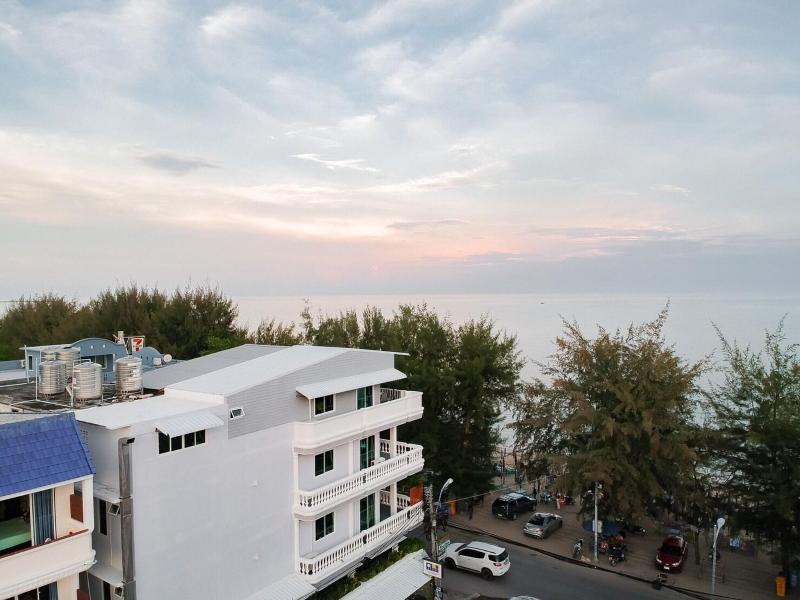 THE BEACH CHA AM GUEST HOUSE image