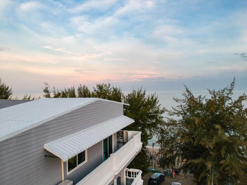 THE BEACH CHA AM GUEST HOUSE image