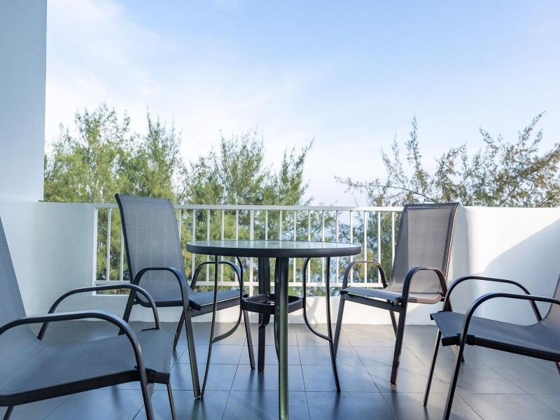 THE BEACH CHA AM GUEST HOUSE image