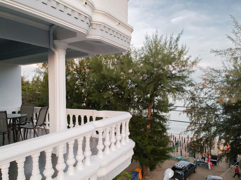 THE BEACH CHA AM GUEST HOUSE image