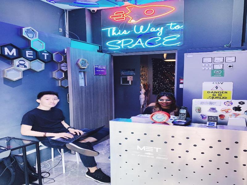 MET A Space Pod @ Arab Street image