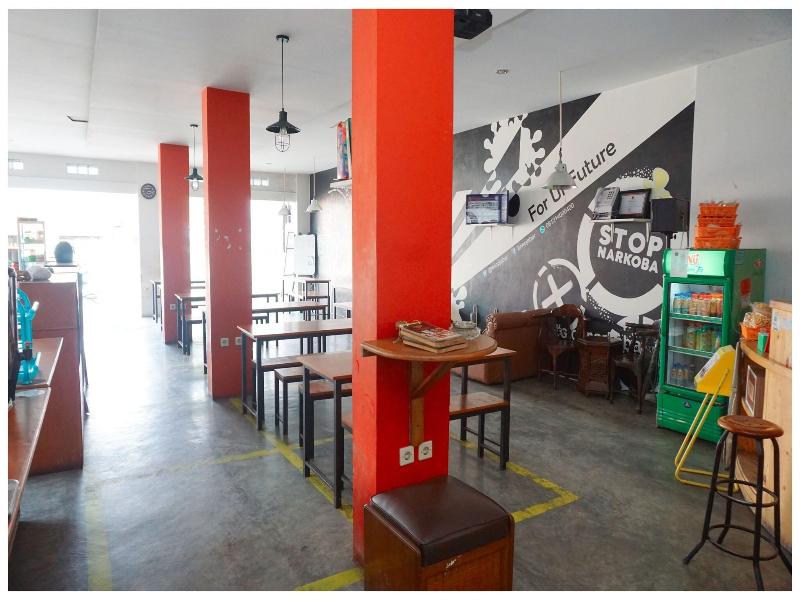 Budi House Food Station