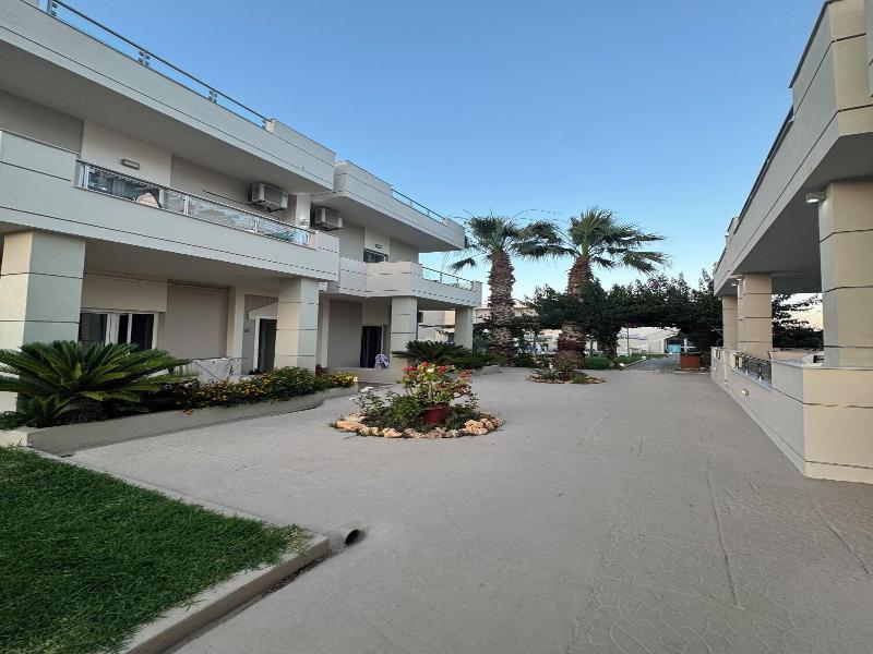 Sirena Apartments image