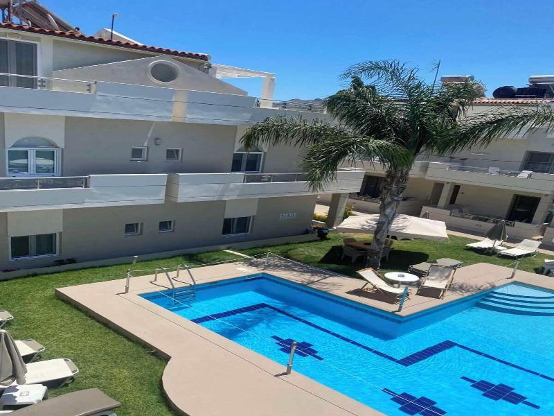 Sirena Apartments image